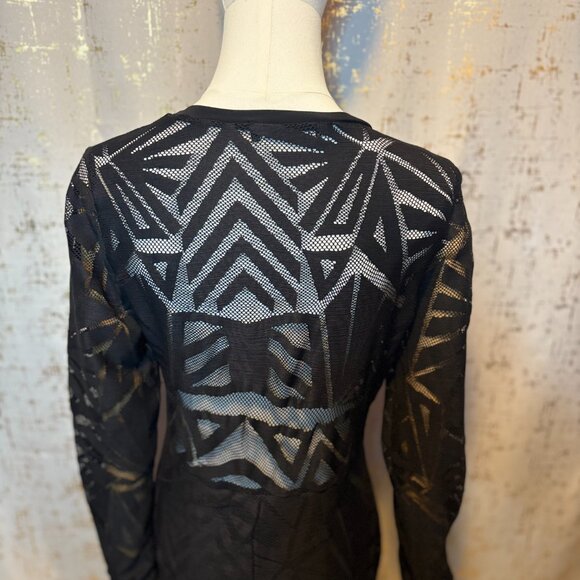 Plus Size, Fashion to Figure Black Laced Dress - Picture 6 of 9